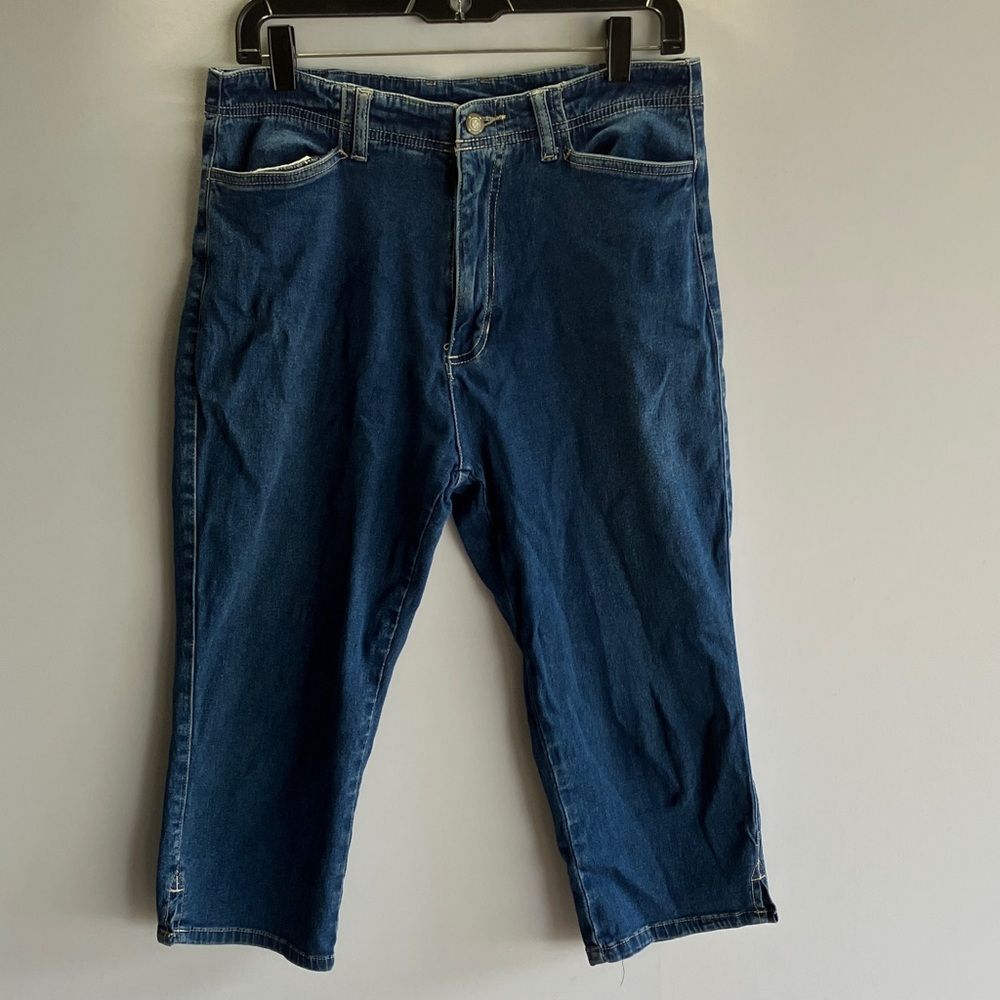 Bill Blass Women's Straight Leg Blue Jeans